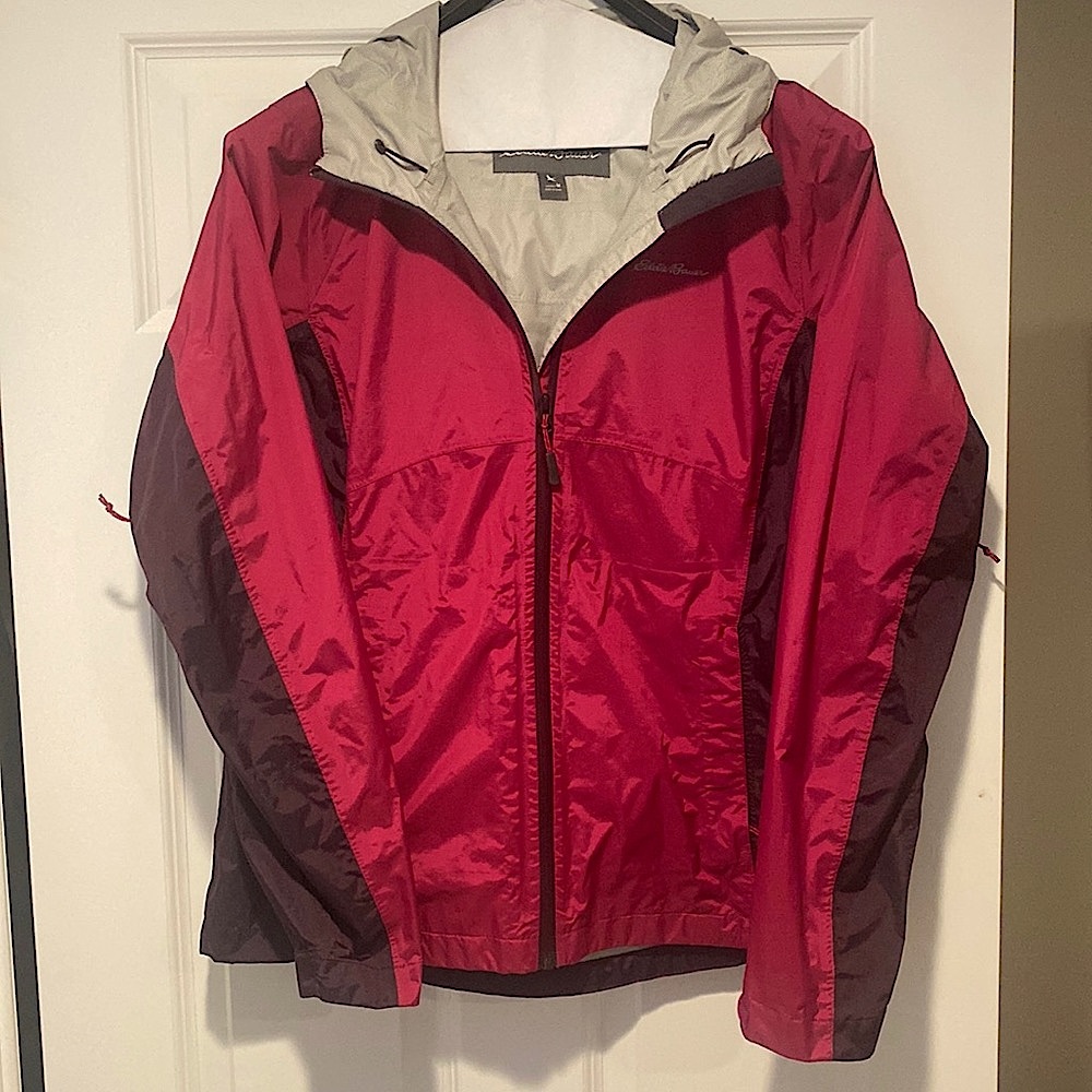 Women’s Classic Eddie Bauer Rain Coat